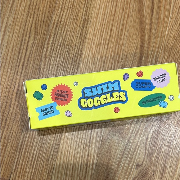 Born to Be Wild swimming goggles by Super Smalls one size adjustable new in box - Picture 6 of 8